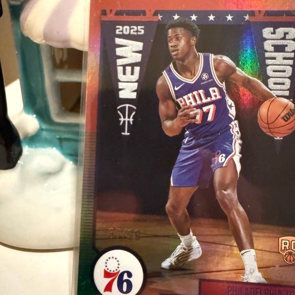 2025-26 Topps VJ Edgecomb /99 “New School” Insert
#tadingcards #nba - Picture 6 of 6